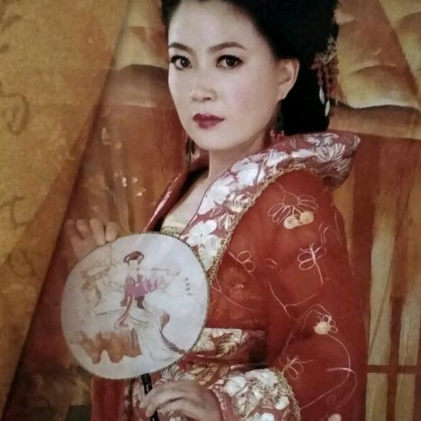 梅姿妖娆
