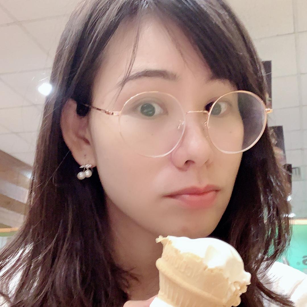 深圳市秀衣雅服装有限公司