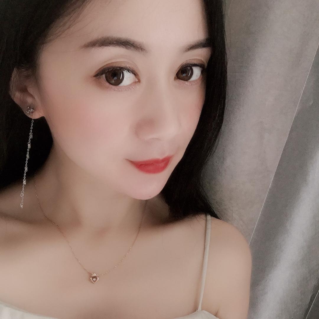 静静💋
