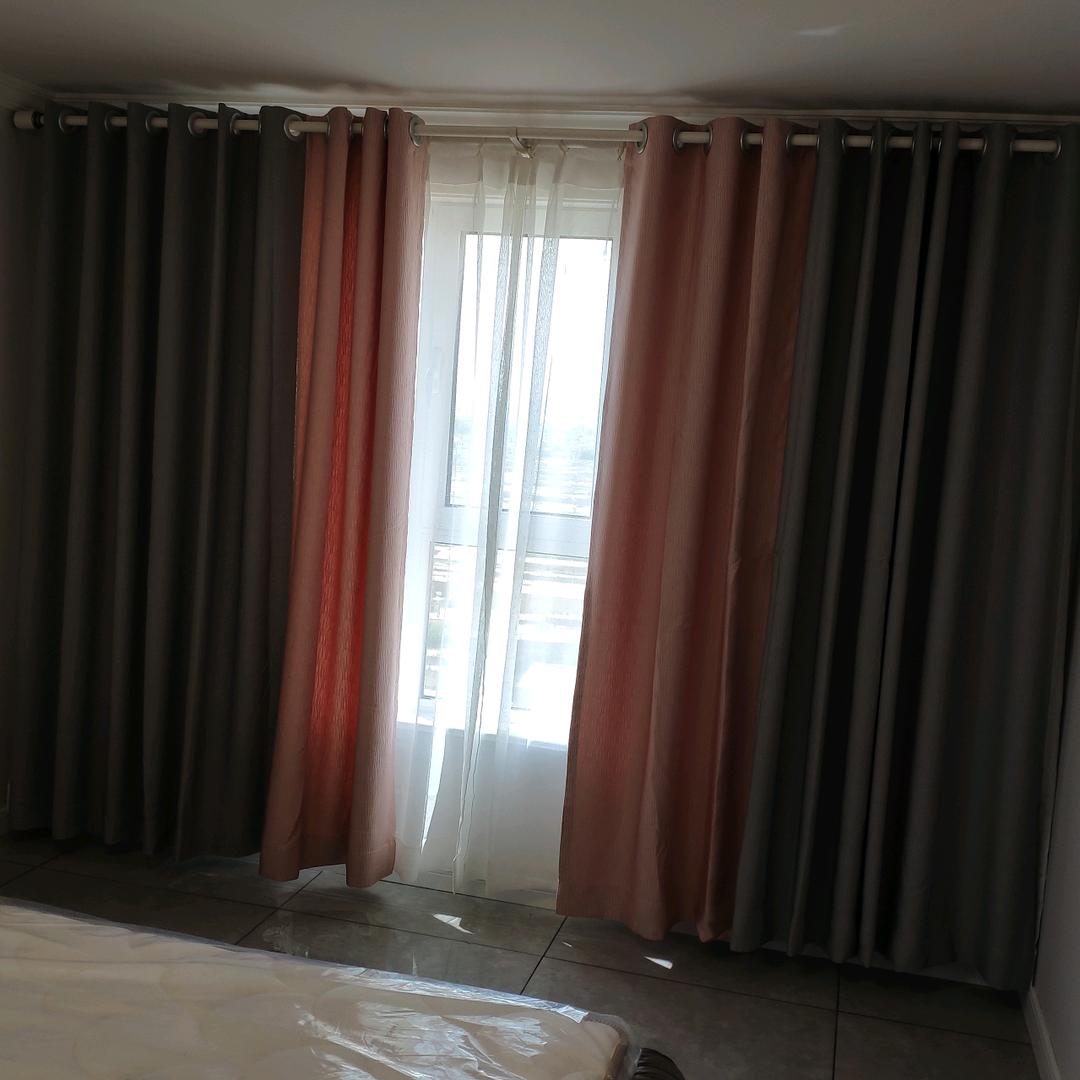 昆区燕子窗帘店