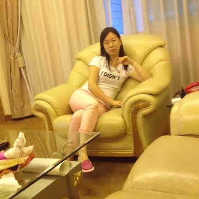罗丽佳