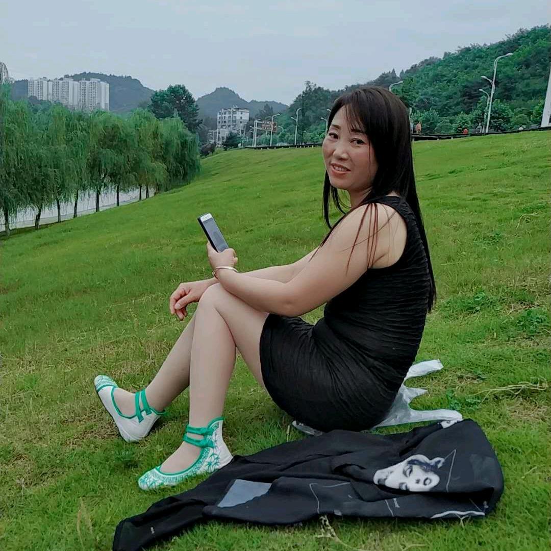 彩红