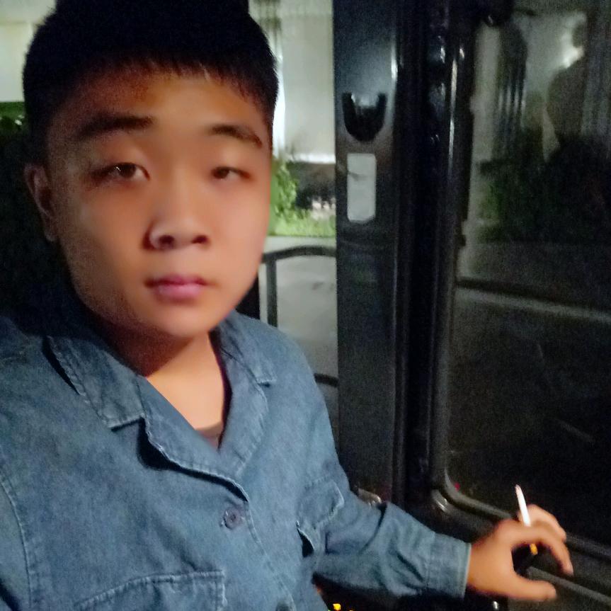 挖机小赵。