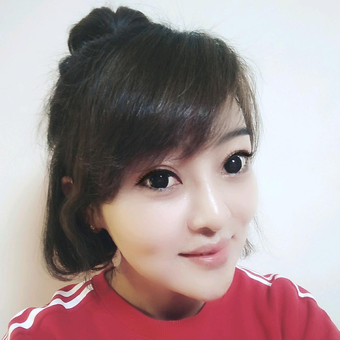 三月