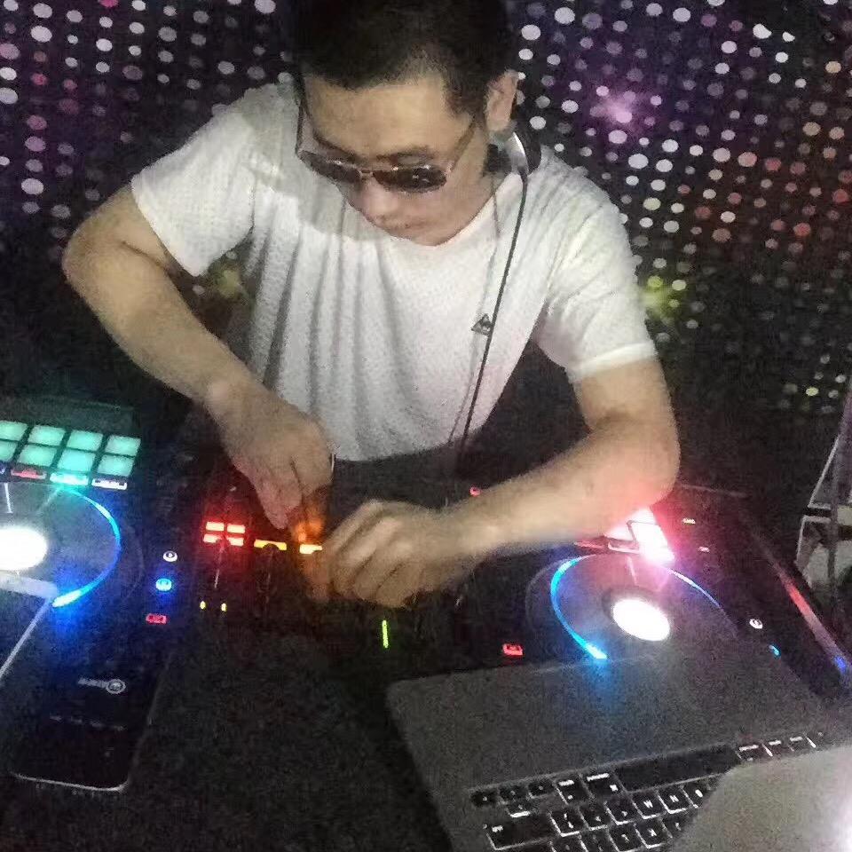汽车电子找大辉
