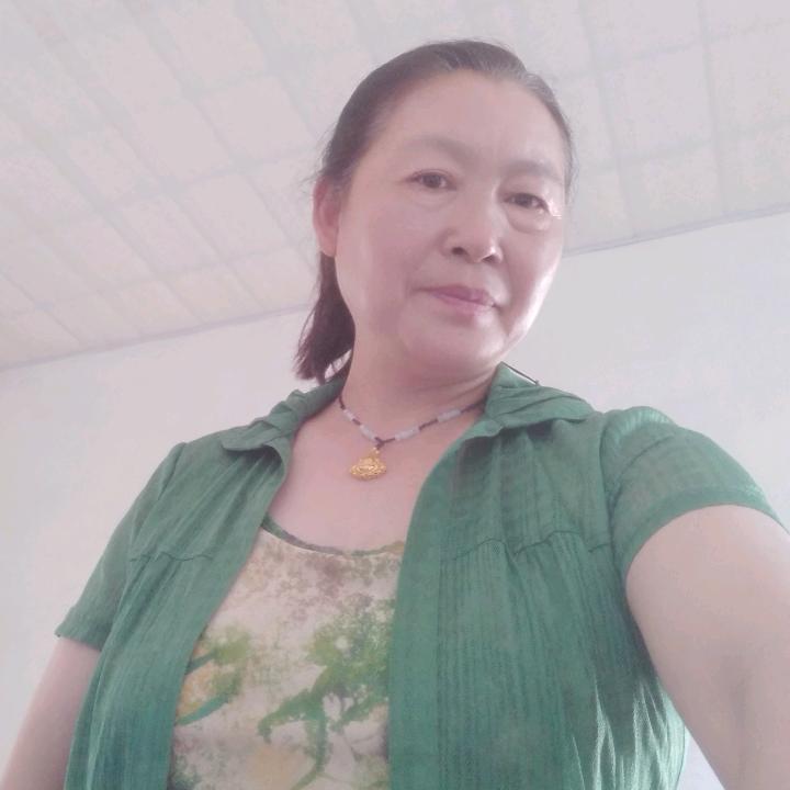 梅智有两个好儿媳