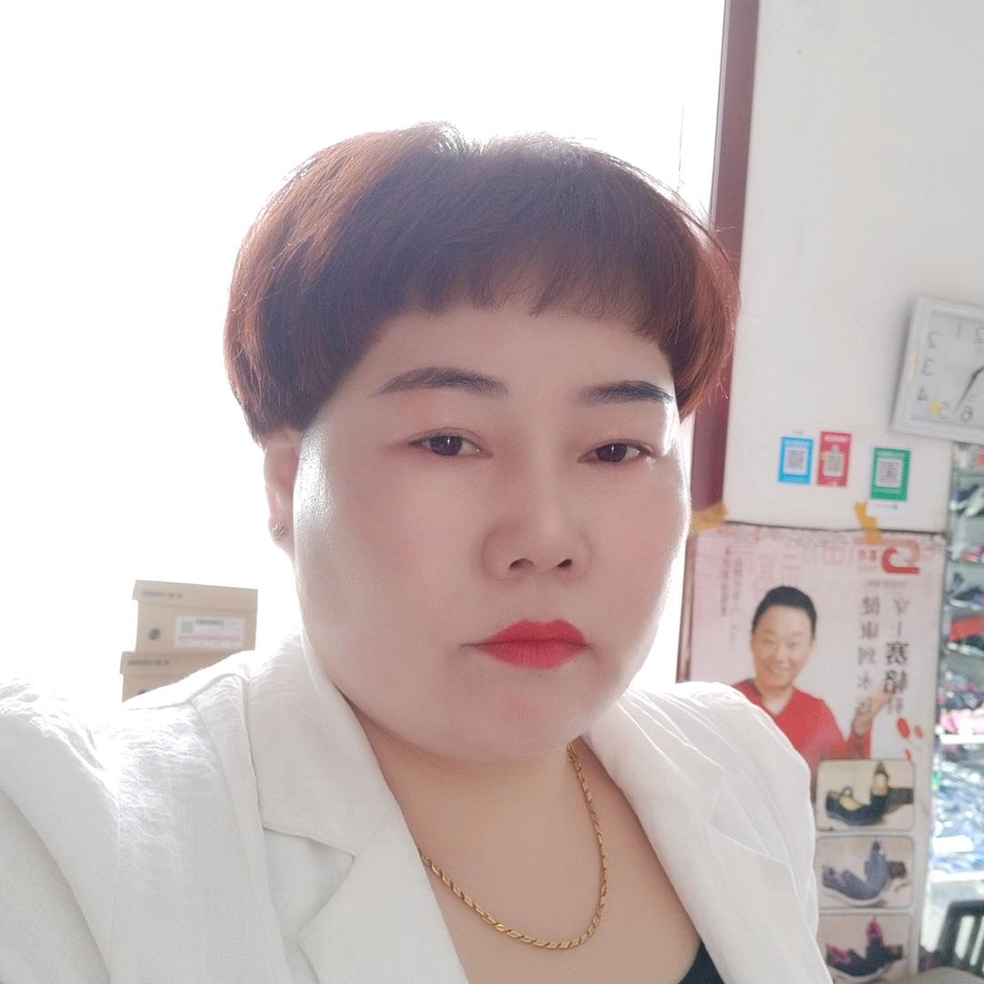 颜新芳