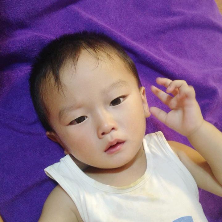 依琳琳