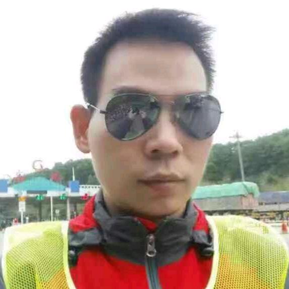黄国春～～只想静静钓鱼的春哥哥