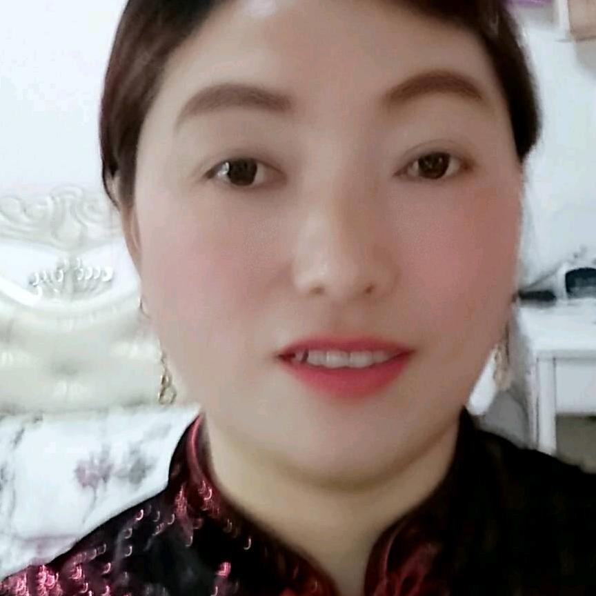 杨英