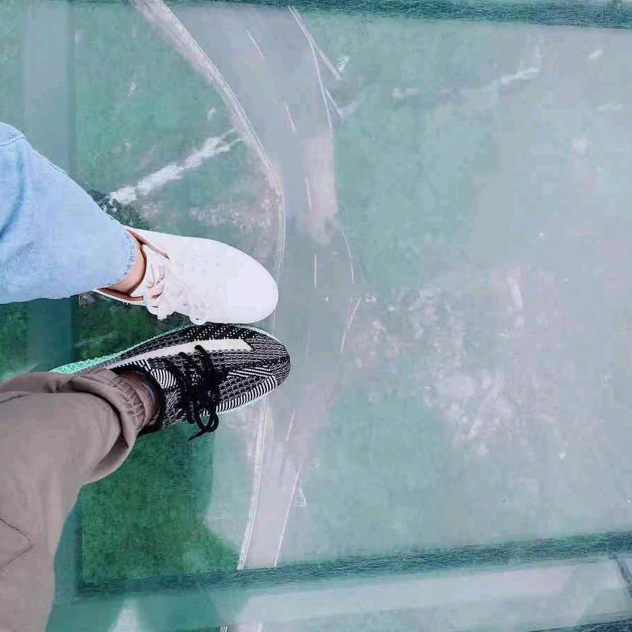 ♡ノ滥情╰╮￣