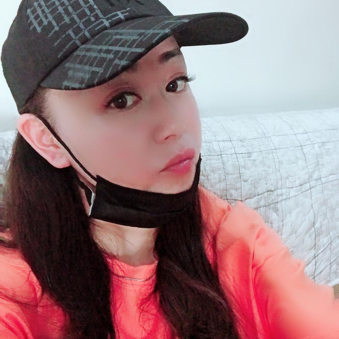 何飞
