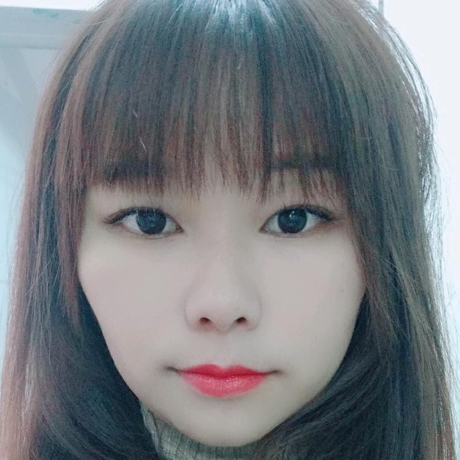 在新疆卖椒麻鸡的小媳妇