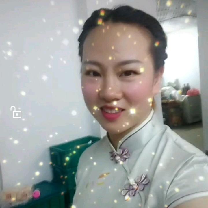 荣😊