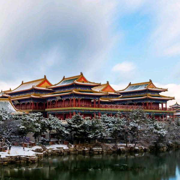萍水相逢