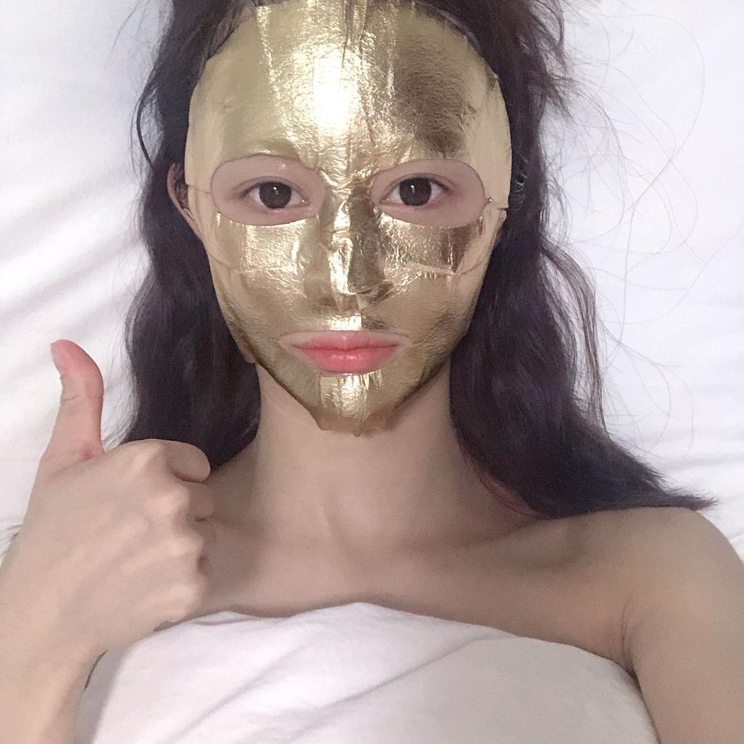 李艾笑同学