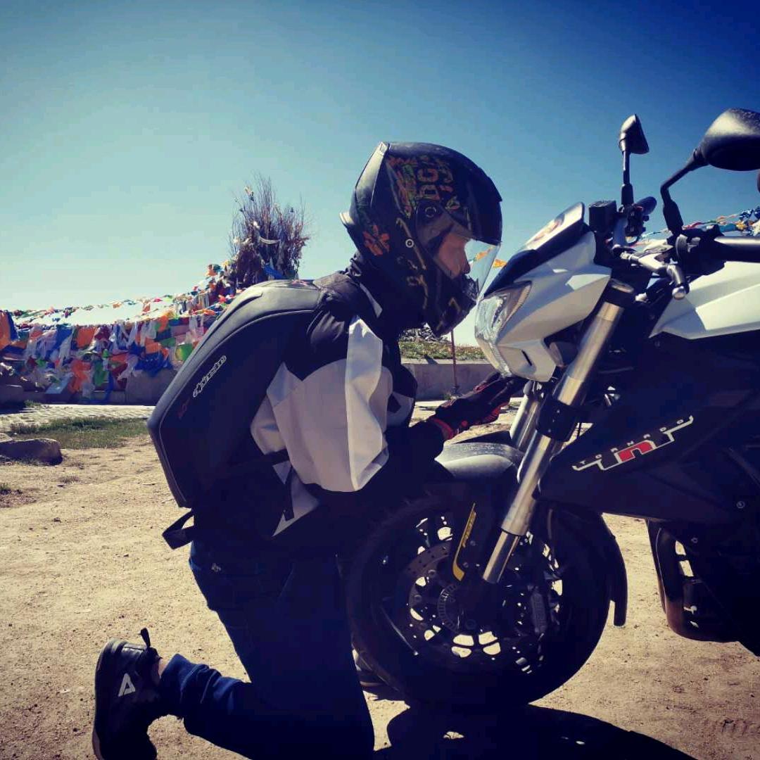 肖肖老师的啵啵