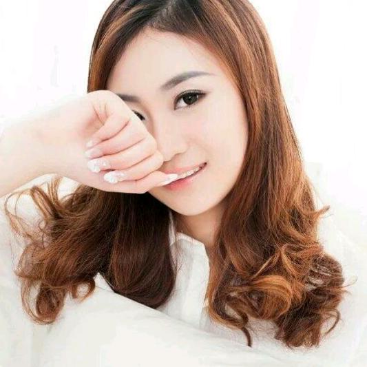 百变女巫