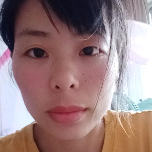 卖早点的小姐姐