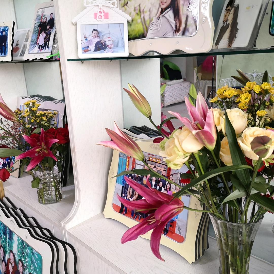 陈氏婚纱正点喜庆