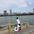 那歲月帶少許悲傷