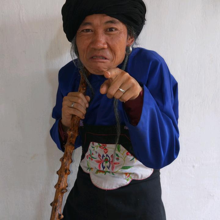 开心李老踹