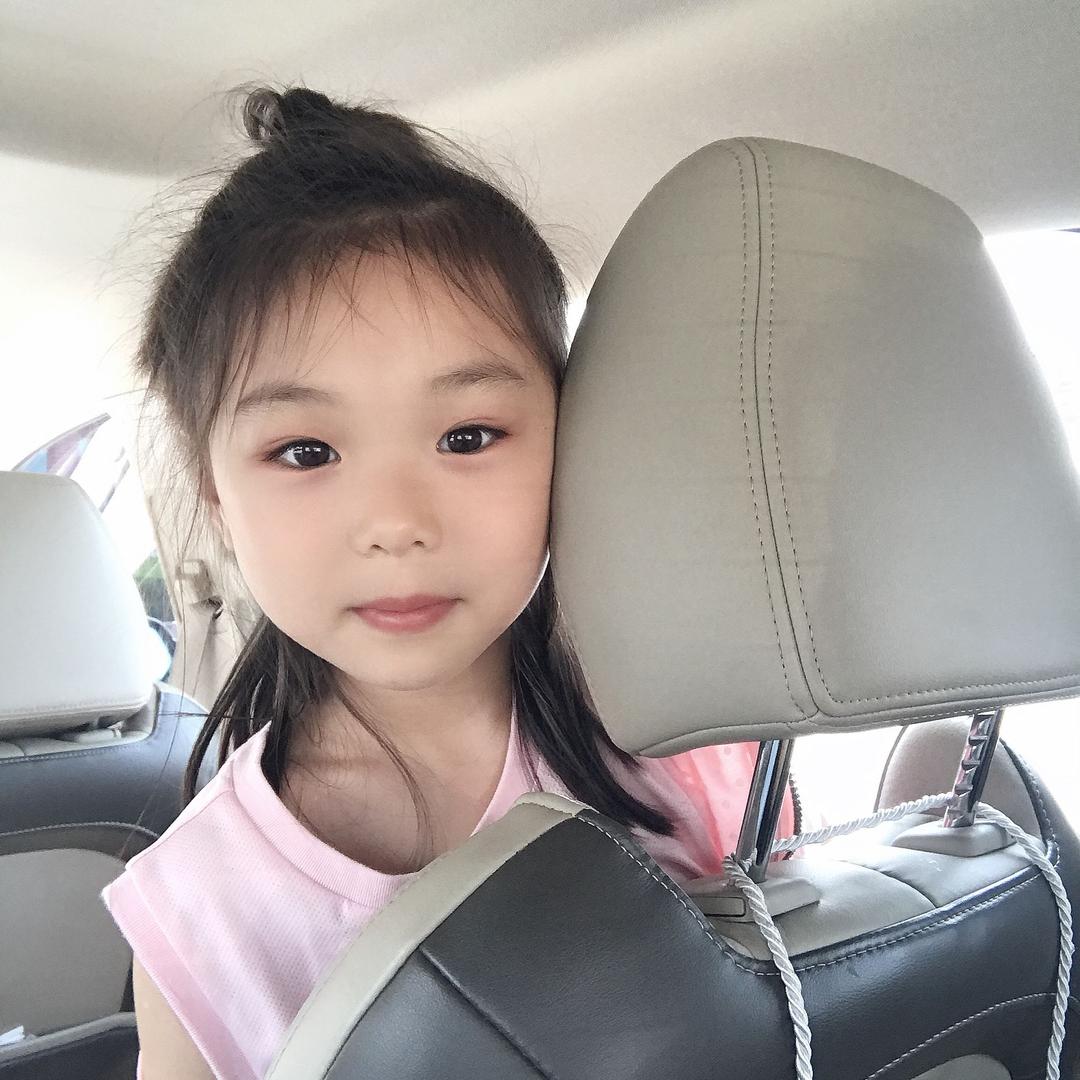 蹦企鹅