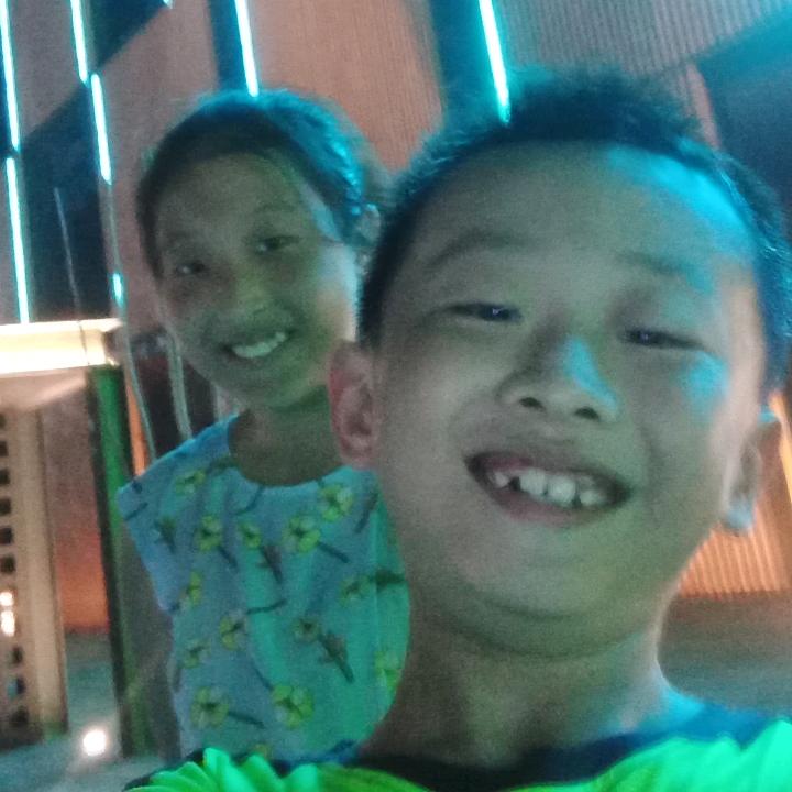 两个小孩是高手