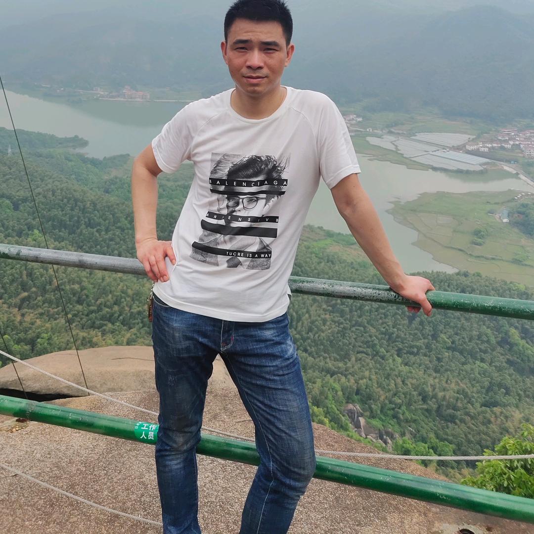 为明天奋斗