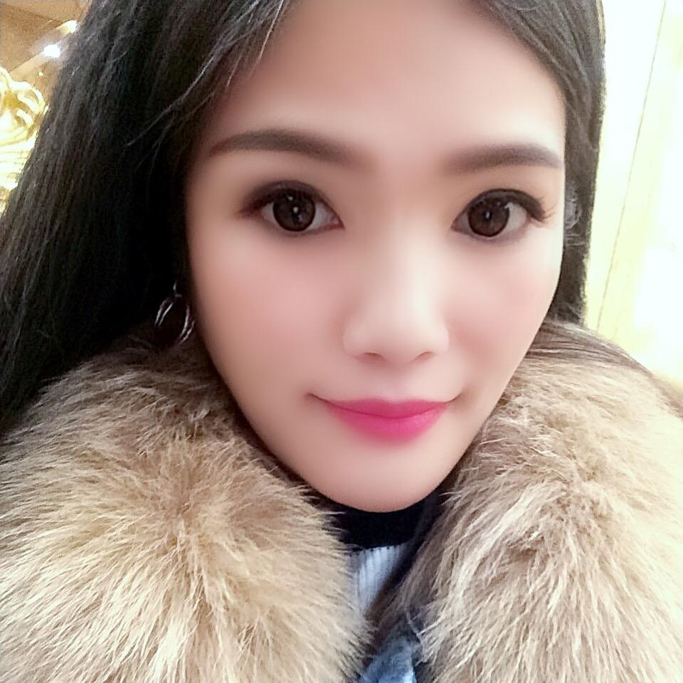 横州市【永轩门窗】罗汉松木门