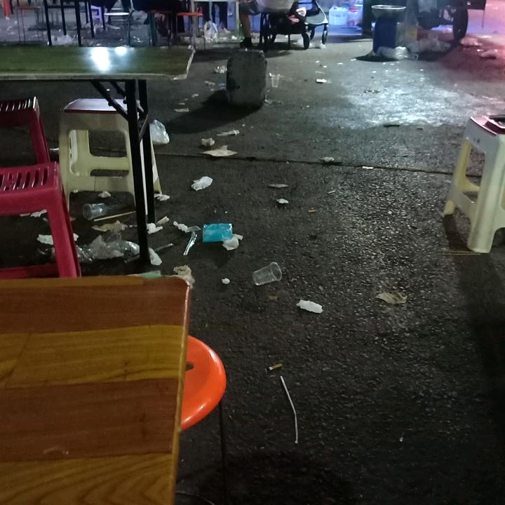挥酒寂寞