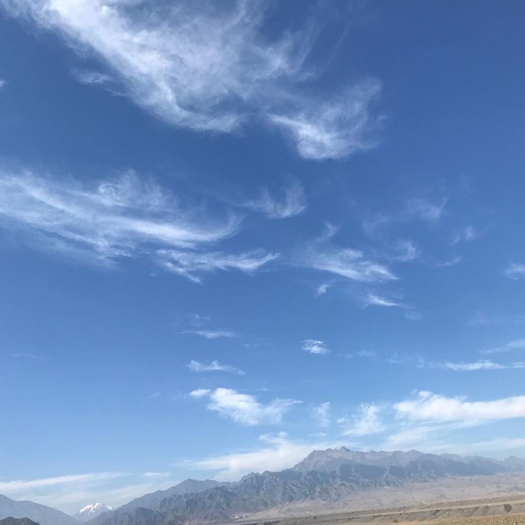 岳来岳好@