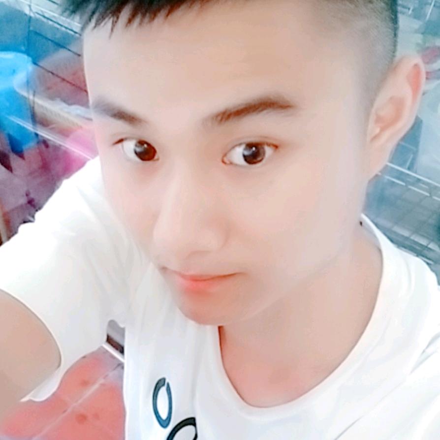 口口声声的阿伟