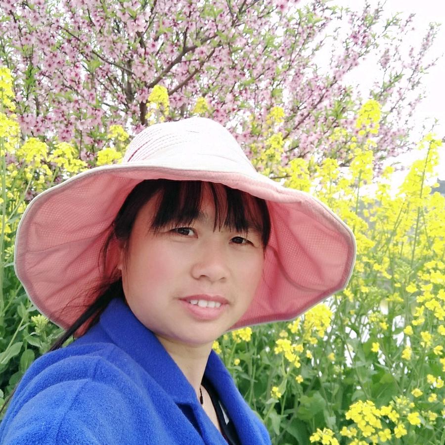 苗苗爱唱歌