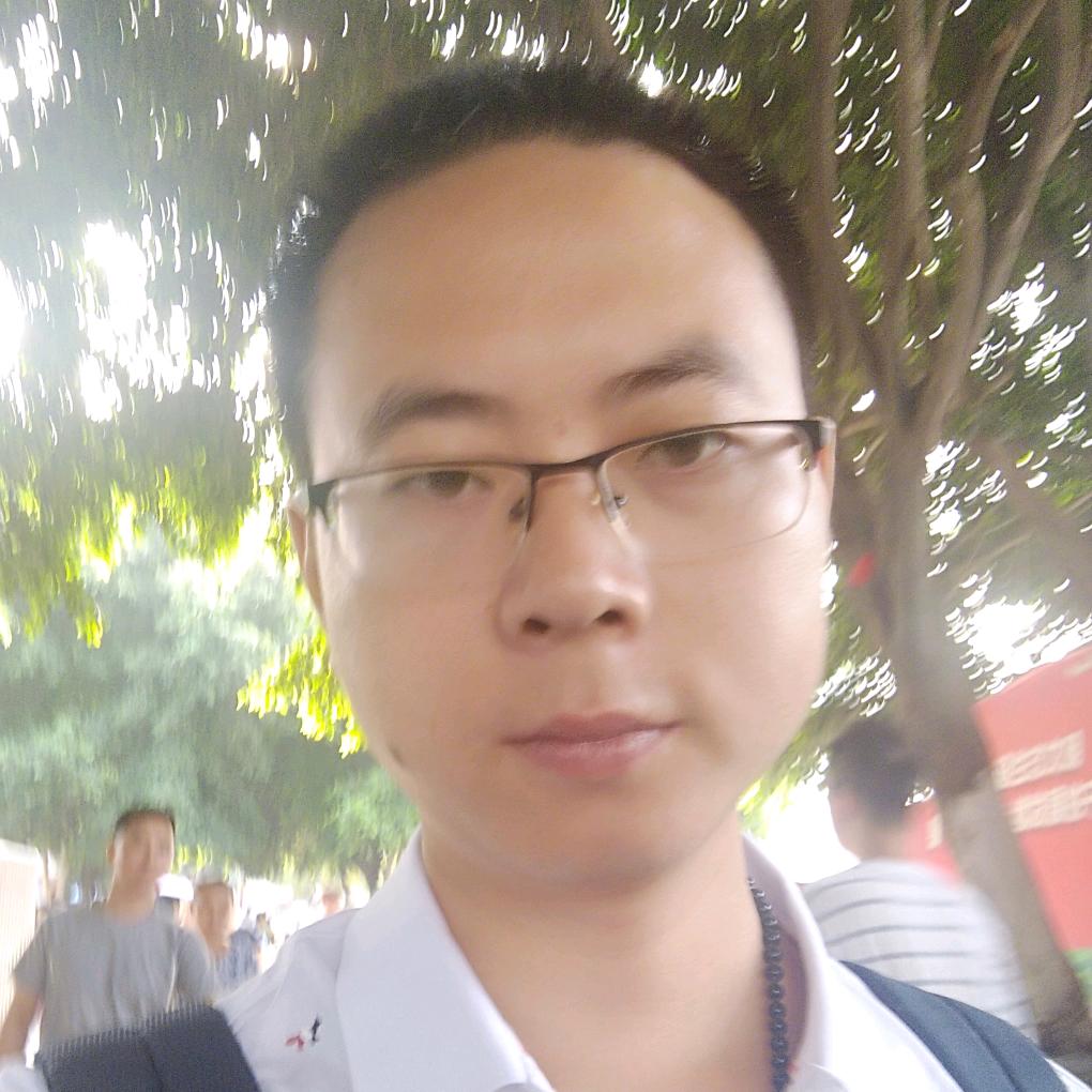 缝隙中的小草