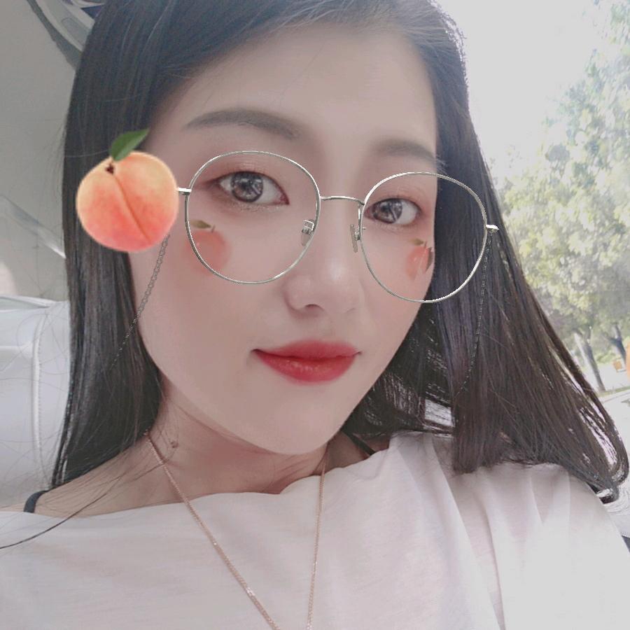 单眼皮女生