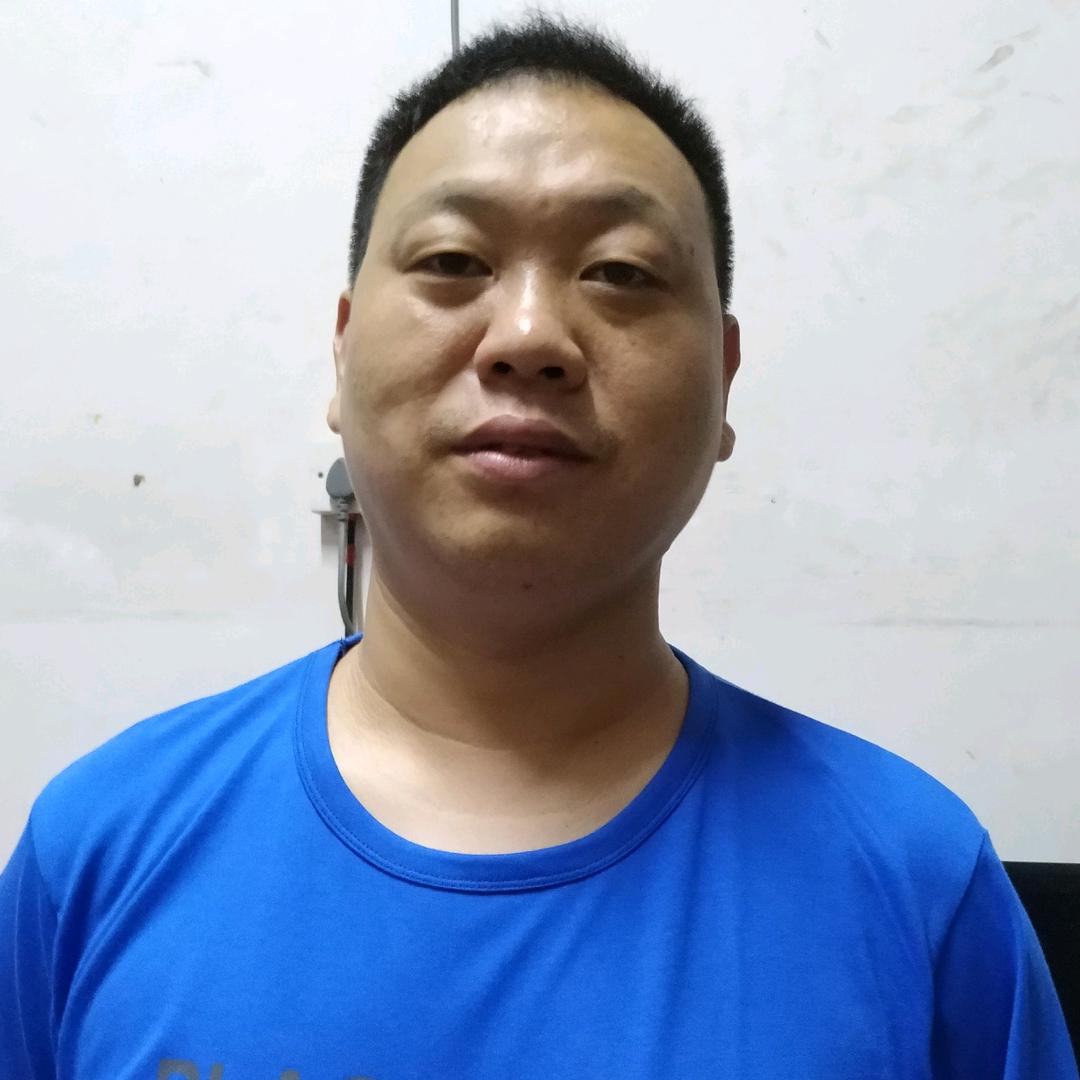 专业维修缝纫机师傅