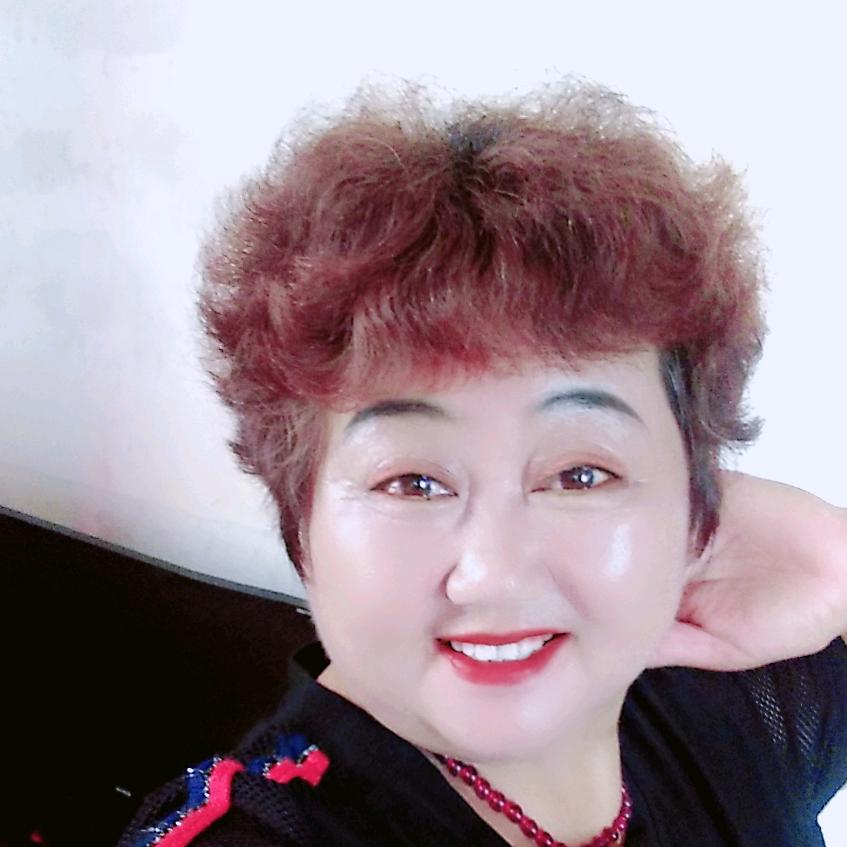 月芹.