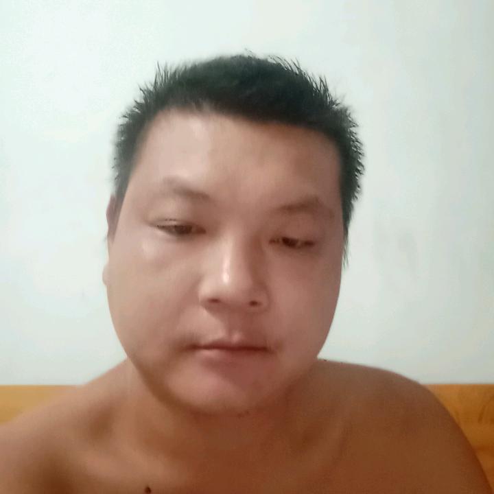 强哥✘:)✔