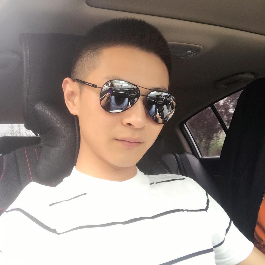 𝑯𝒆𝒍𝒍𝒐.Mr.Hu