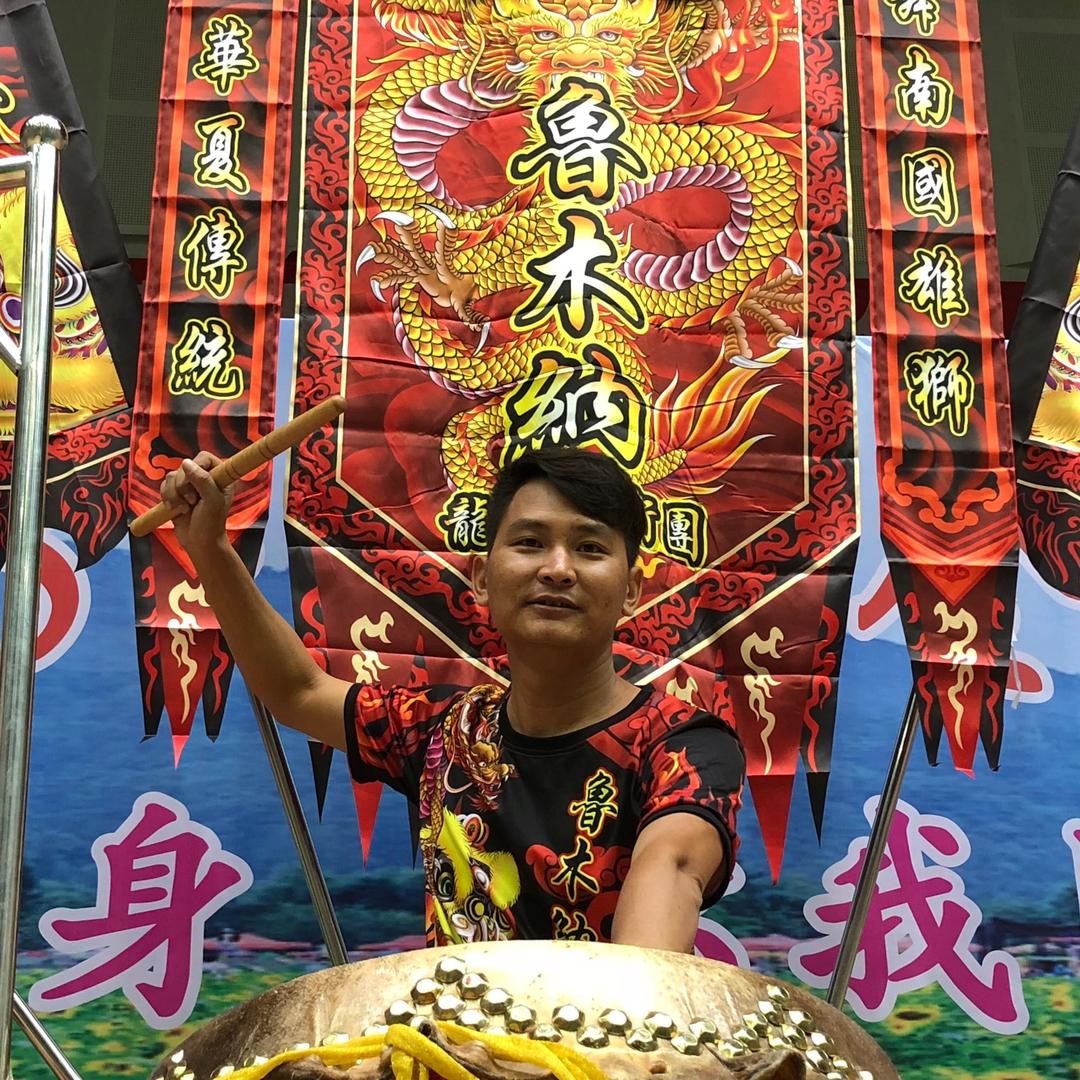 云南鲁木纳龙狮