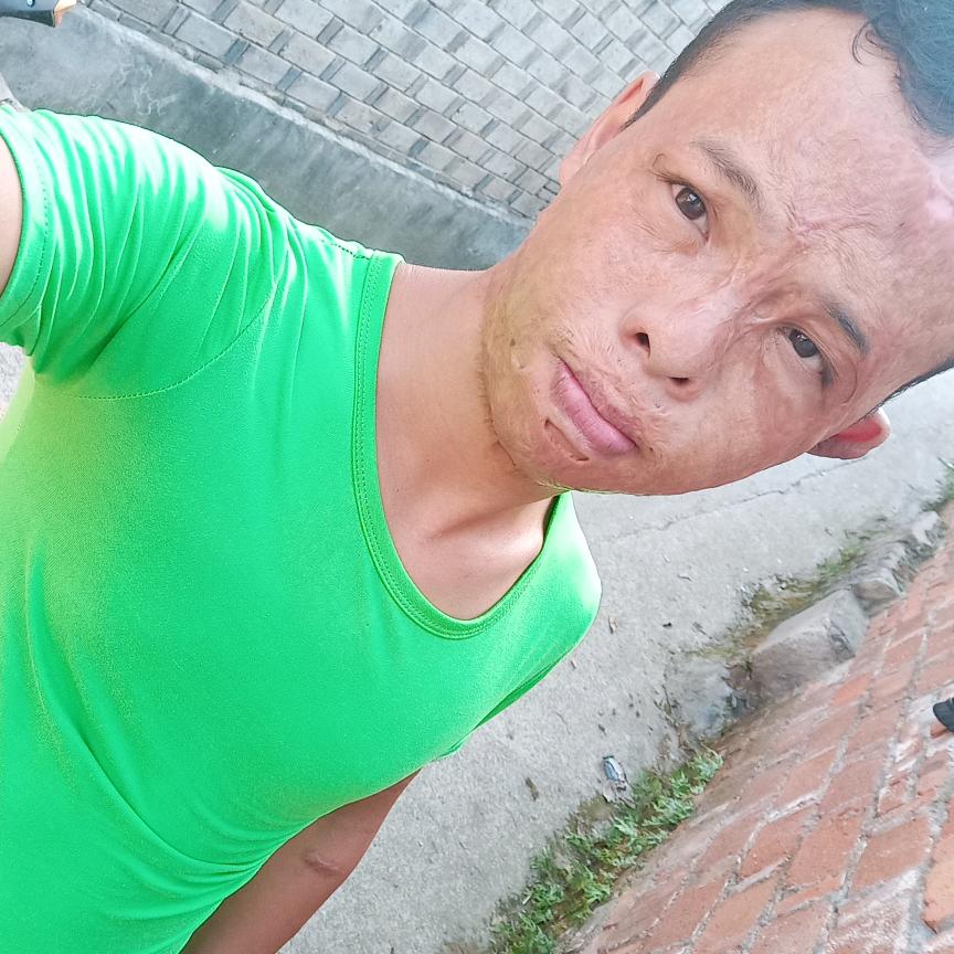 坚强的小宇