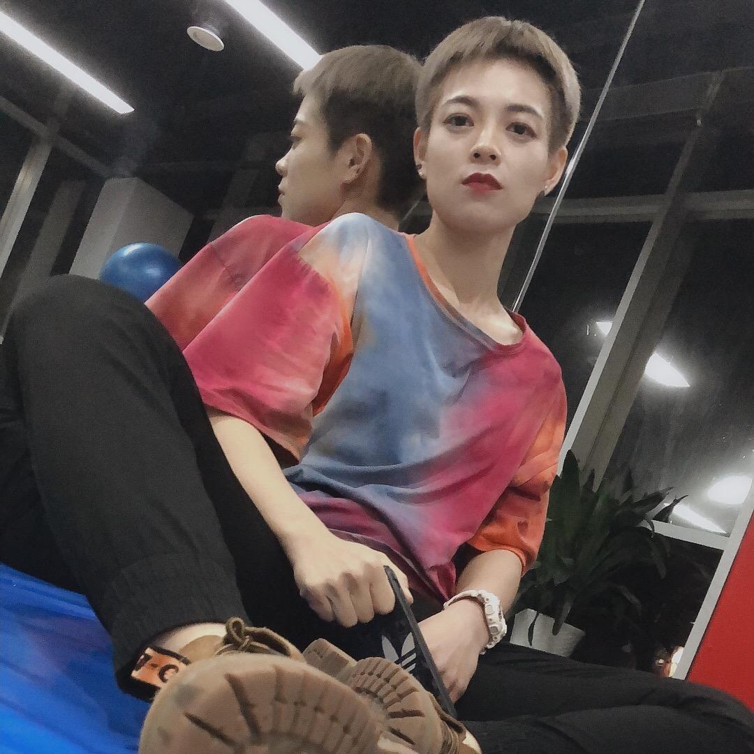 瘦了当大哥