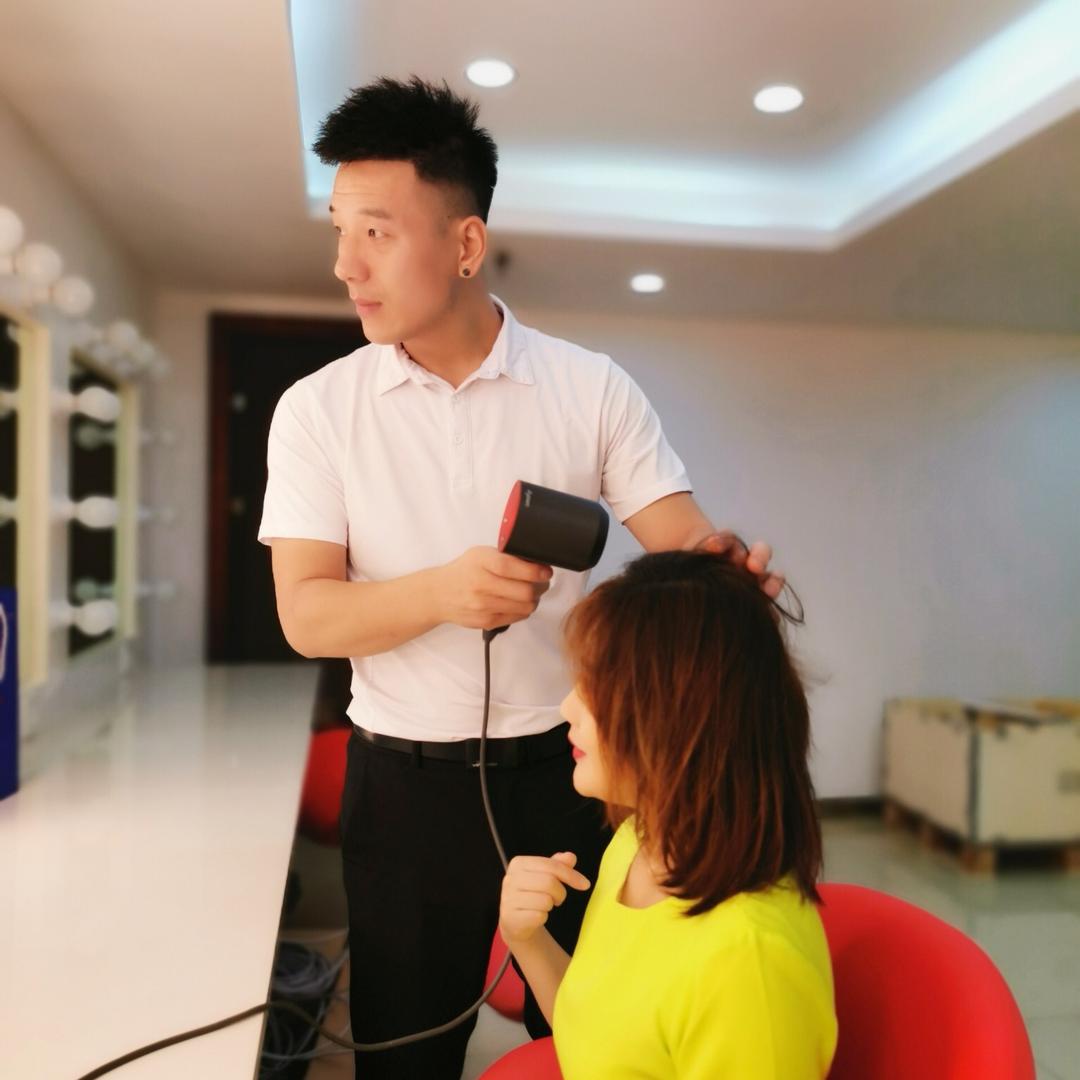 主持人美发店官方号