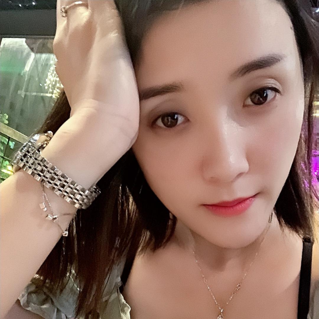 虾兵蟹将湿辣牛肉店……小茹