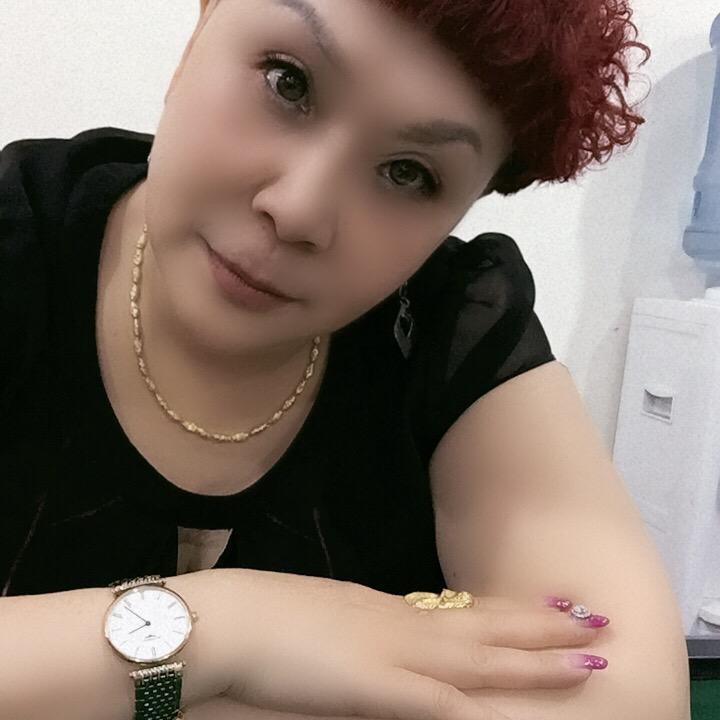 霞姐（晚上7.40分）开播