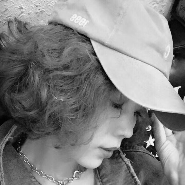 铜川市欧韩菲儿女装店