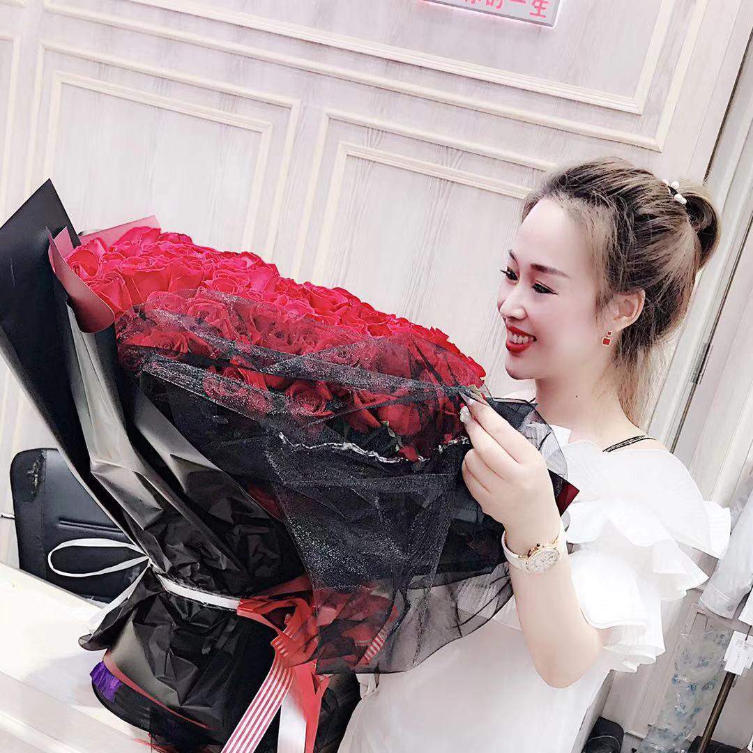 倩秋服饰