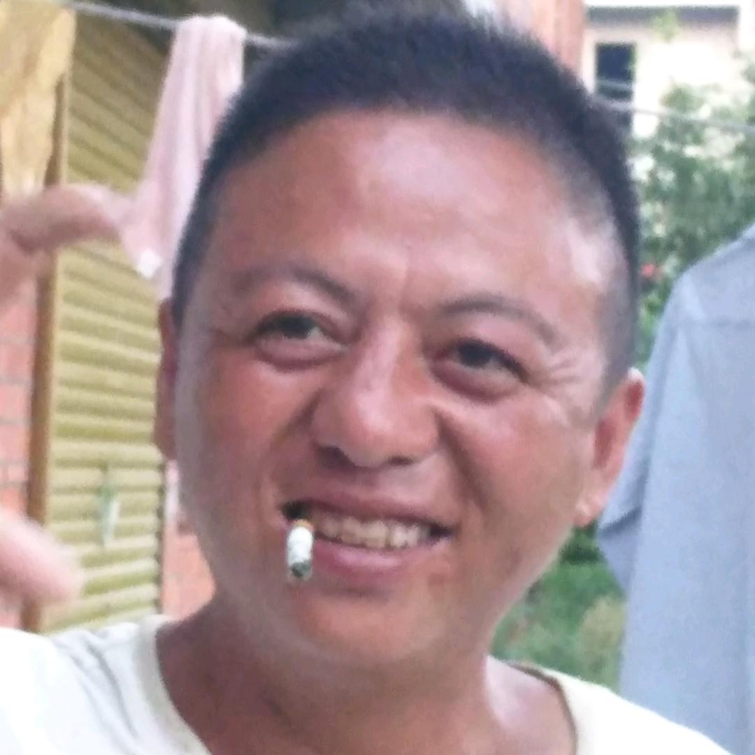 小四子，，，孔令国