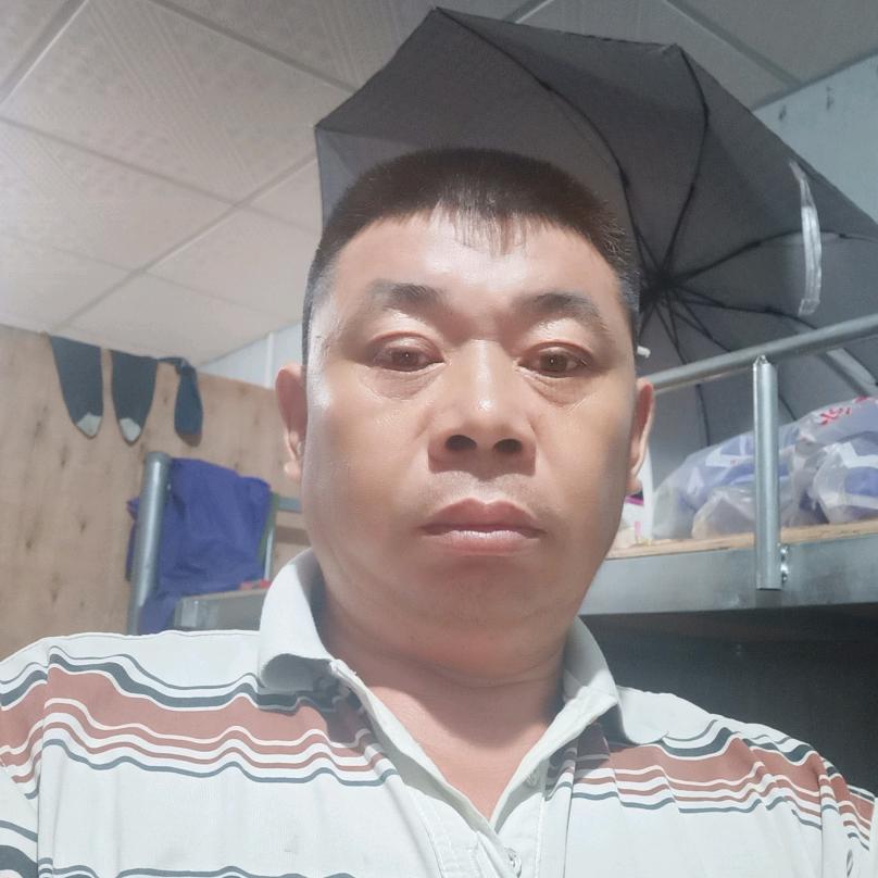 水中伊人(何)